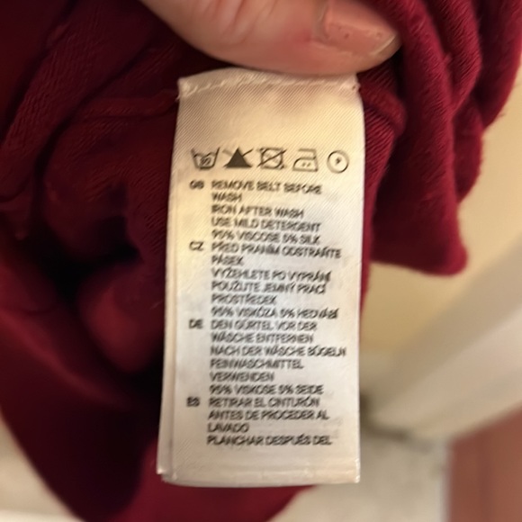 H&M Light sweater dress with bow, size S - Picture 6 of 6